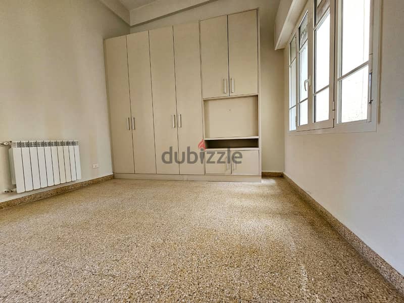 RA24-3425 Fully Renovated Vintage Apartment for Rent in Clemenceau 5