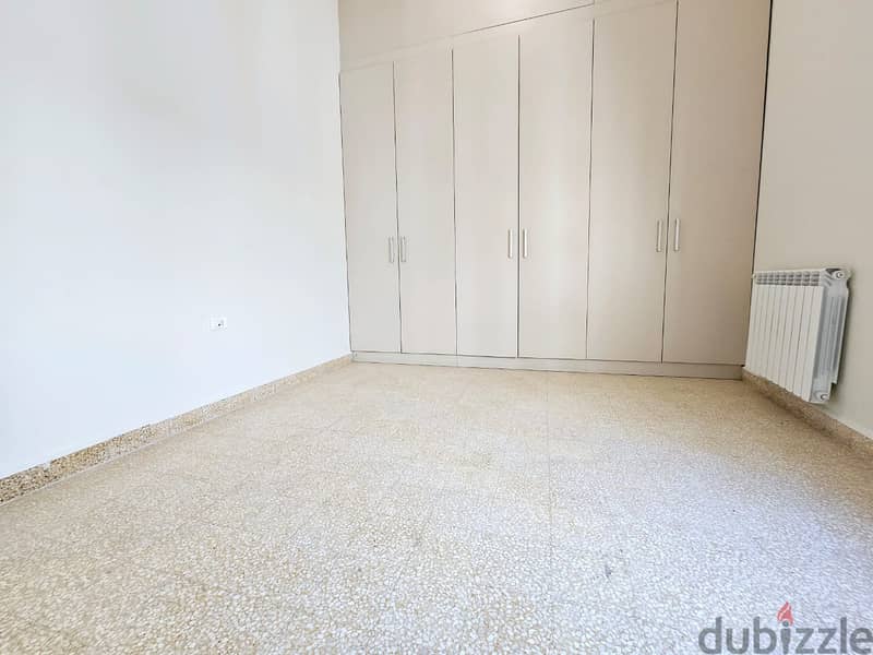 RA24-3425 Fully Renovated Vintage Apartment for Rent in Clemenceau 7