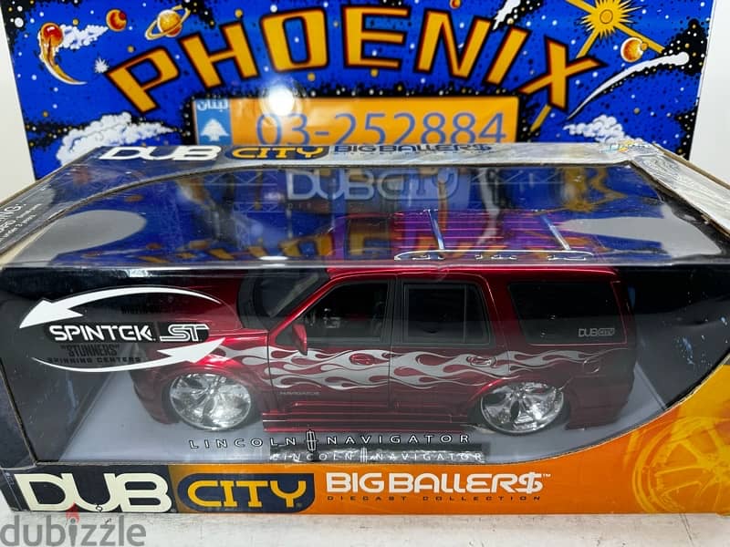 1/18 diecast Lincoln Navigator DUB CITY (24 inch Spinner Rims) 17