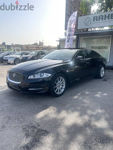 Jaguar XJ 2012 1