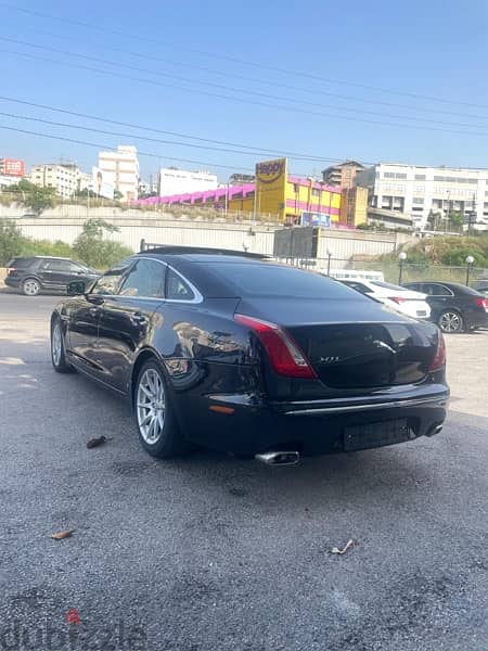 Jaguar XJ 2012 Car for Sale 4