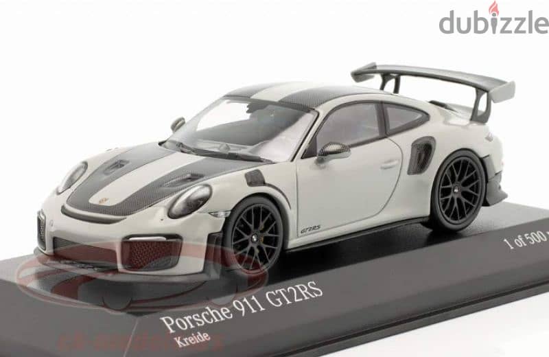 Porsche GT2 RS diecast car model 1;43. 1