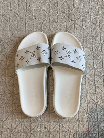 Original Louis Vuitton White Monogram Slides