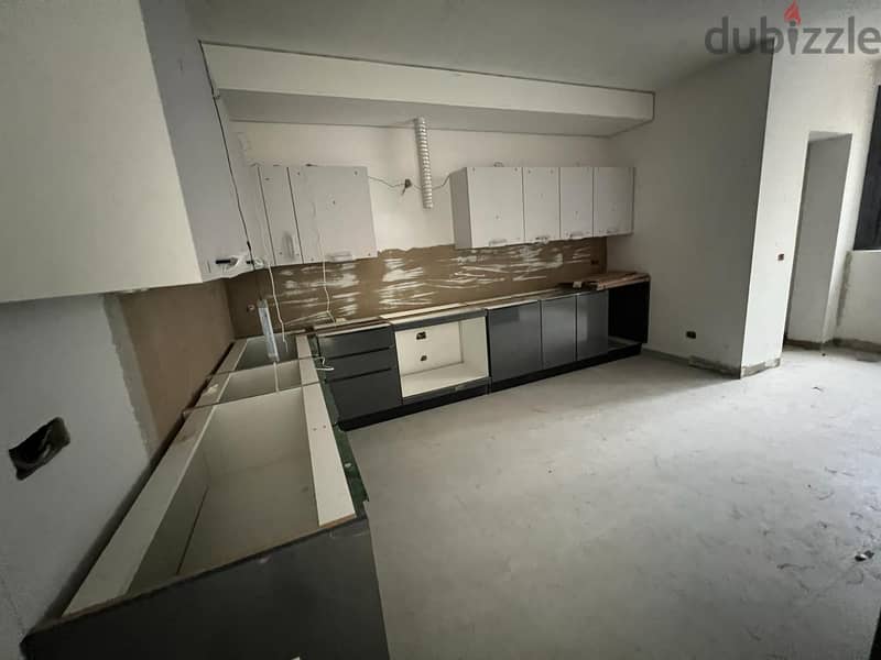 New Apartment for Sale in Ain al Mraisseشقة جديدة للبيع في عين المريسة 1