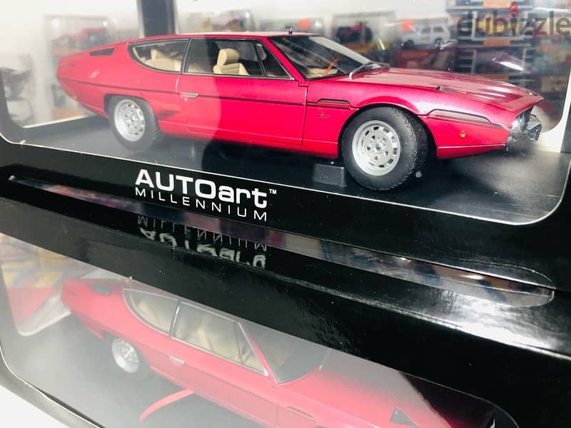 1/18 diecast Autoart Lamborghini Espada in RARE ROSSO GRANADA 74503 3