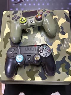 controllers 1Tb ps4 slim+2 dualshock controllers+9 games