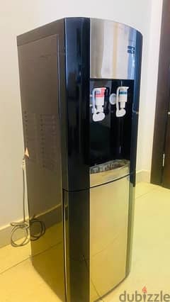 water dispenser in very good conditions