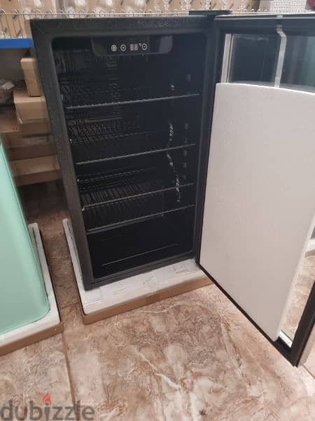 beverage cooler fridge 100 L 2