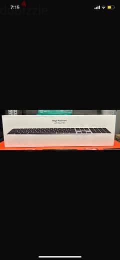 Magic Keyboard with toucb id and numeric keybad black MMMR3