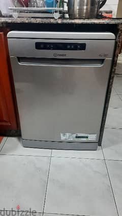 microwave and dishwasher like new (dishwasher is used only once)