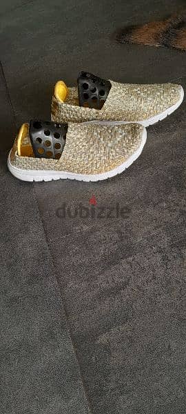 Elle Gold Shoes 2