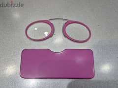 Reading Glasses 2.5x Sticks on mobile back