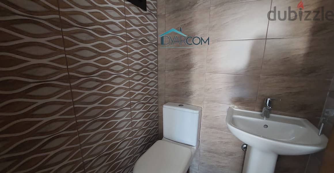 DY1716 - Nahr Ibrahim Spacious Duplex With Terrace For Sale! 3