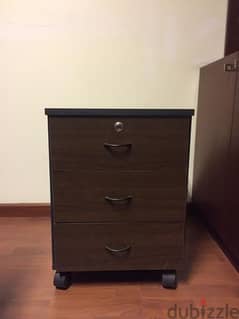 small commode