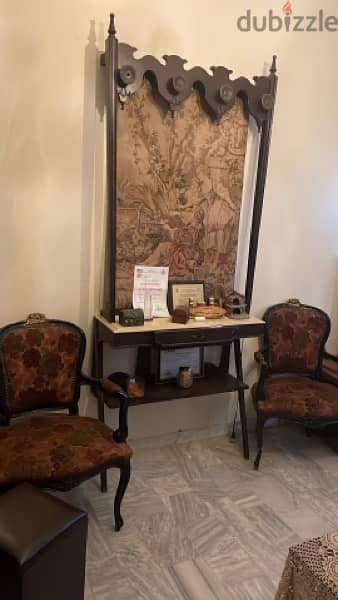 frenche console antique plus 2 chairs 0