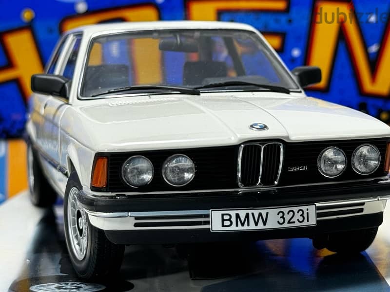 1/18 diecast Autoart RARE BMW 323i 1977 Alpine White #75111 MINT 1