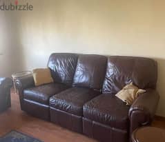 Leather Sofa صوفا جلدية