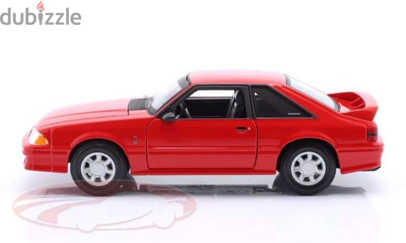 Ford Mustang SVT Cobra '93 diecast car model 1:24 1