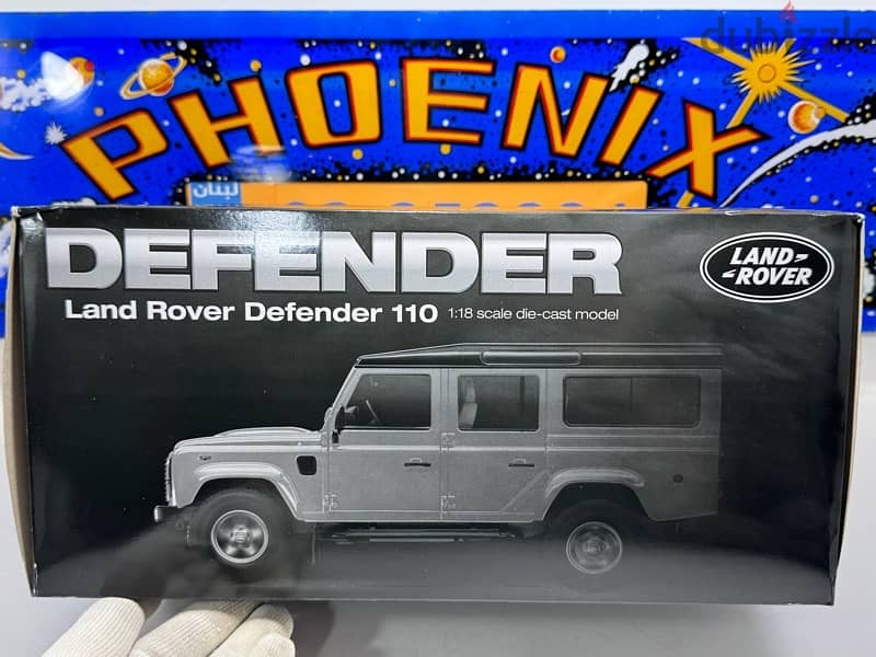 1/18 diecast Land Rover Defender 110 by Century Dragon (RARE LHD) 13