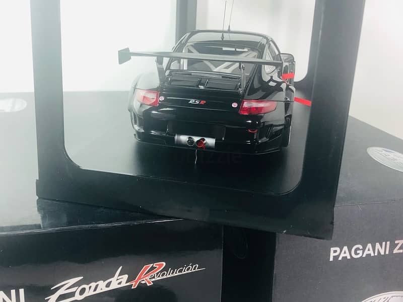 1/18 diecast Autoart Porsche (997) 911 GT3 RSR NEW SHOP STOCK 7