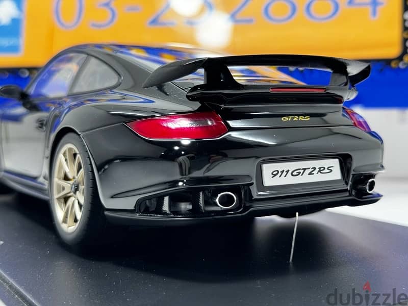 1/18 diecast Autoart Porsche (997) 911 GT2 RS  BLACK (NEW) 9