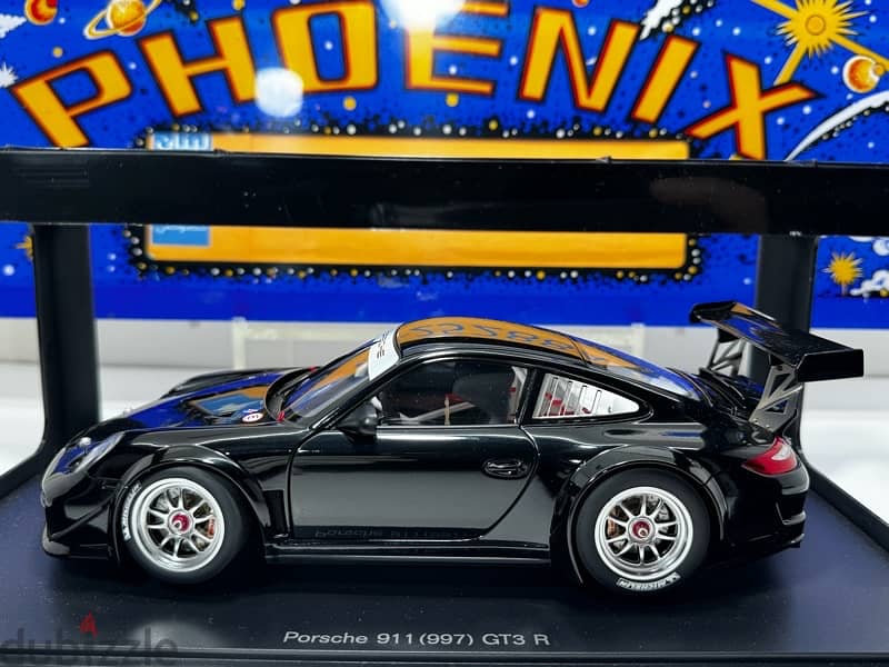 1/18 diecast Autoart Porsche (997) 911 GT3-R (SHOP STOCK) #81071 3