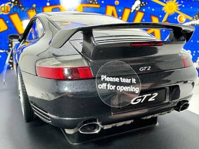 1/18 diecast Autoart Porsche 911 GT2 2002 (996) #77842