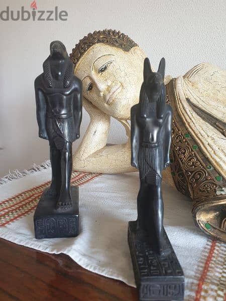 egyptian statues 1