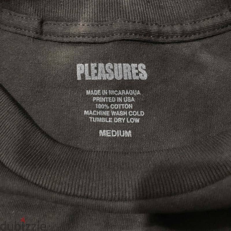 PLEASURES Blow T-Shirt SIZE M 7