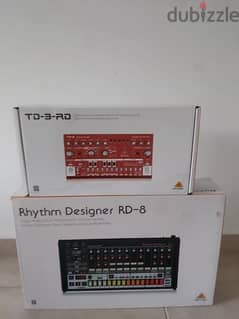 Behringer td-3 analog synth
Rd8 analog drum machine