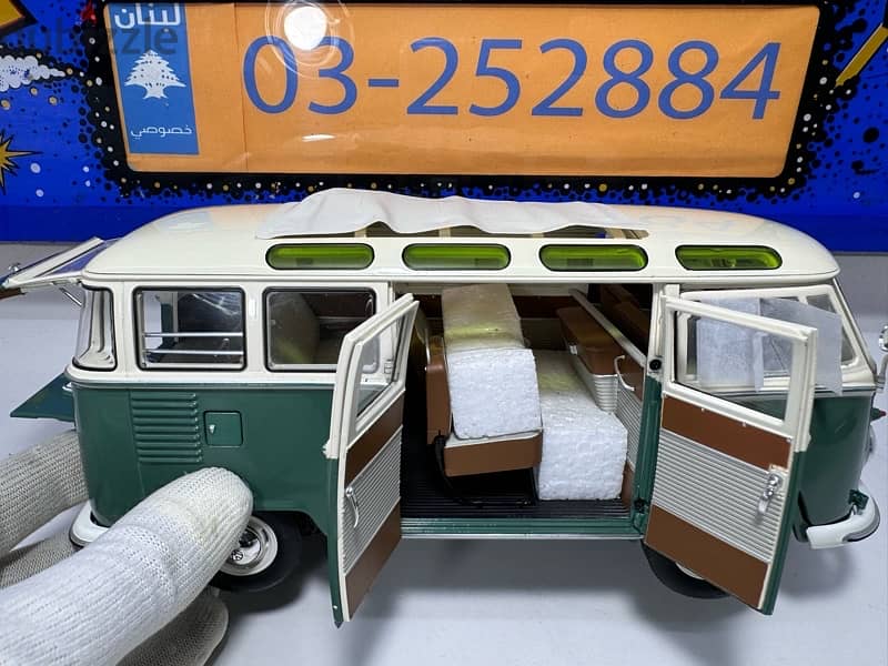 1/18 diecast VW bus T1 b Samba Green (NEW SHOP STOCK) 9