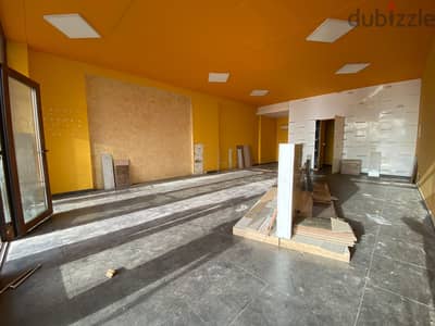 RWK294CM - Shop For Rent In Tabarja - محل تجاري للإيجار في طبرجا