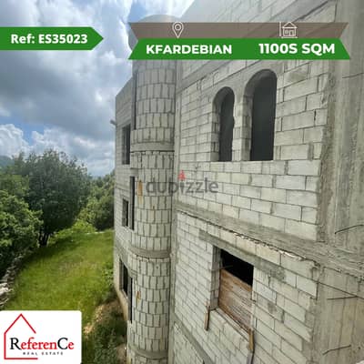 Land with Triplex for sale in kfardebian ارض مع تربلكس في كفرذبيان