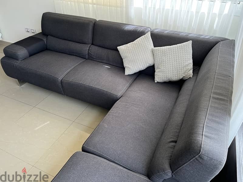 Sofa Corner - from Gallery Vanlian 1