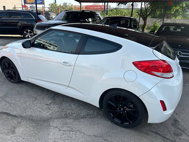 Hyundai Veloster 2017 Car for Sale 4