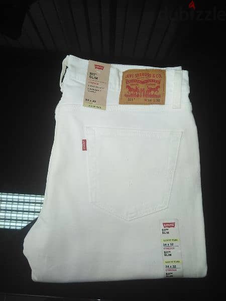 White Original Levi's 501  jeans all  sizes 4