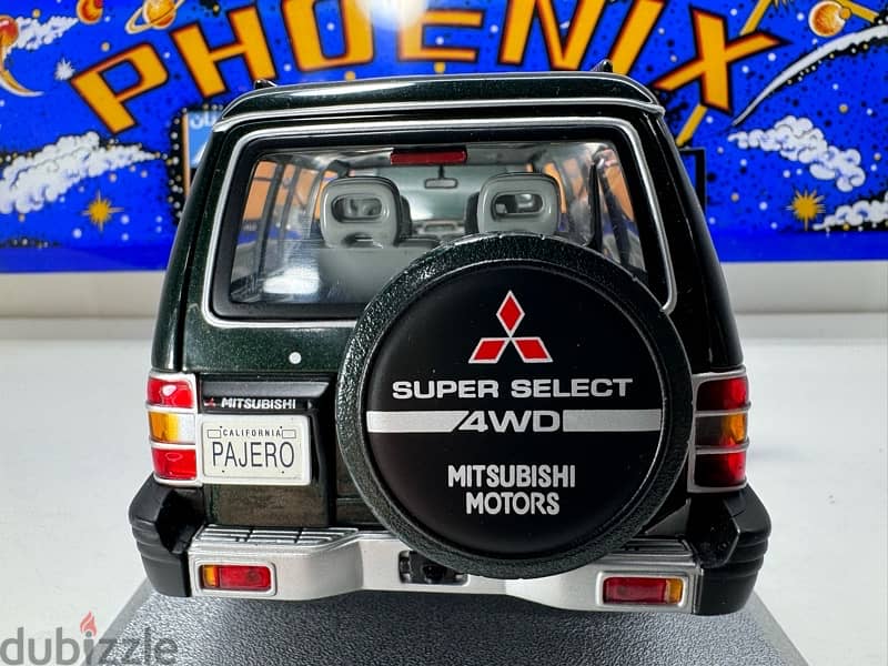 1/18 diecast Mitsubishi Pajero 3.5 V6 Long V31 0