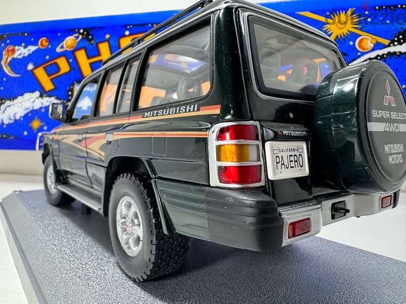 1/18 diecast Mitsubishi Pajero 3.5 V6 Long V31 3