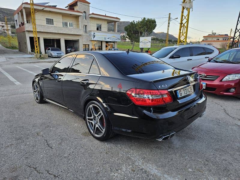 2010 Mercedes-benz E63 ///AMG (Low KM) 2