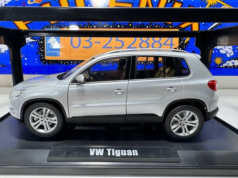 1:18 diecast Volkswagen Tiguan by Norev (Promo price) 8