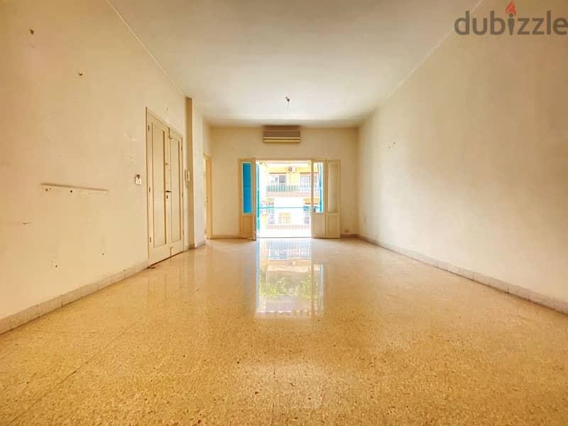 Achrafieh Cute and Sunny 115m2 Spacious 1Apart/flr Balconies City View 2