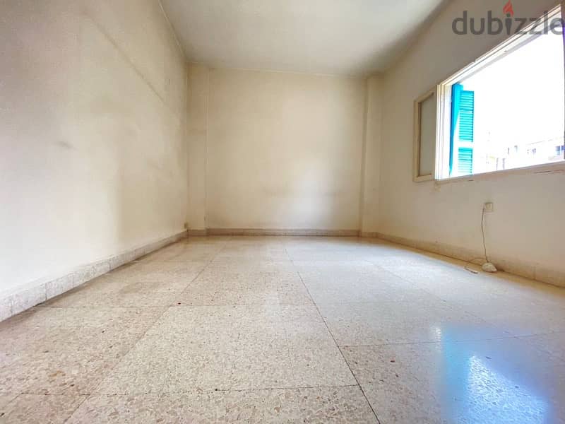 Achrafieh Cute and Sunny 115m2 Spacious 1Apart/flr Balconies City View 4