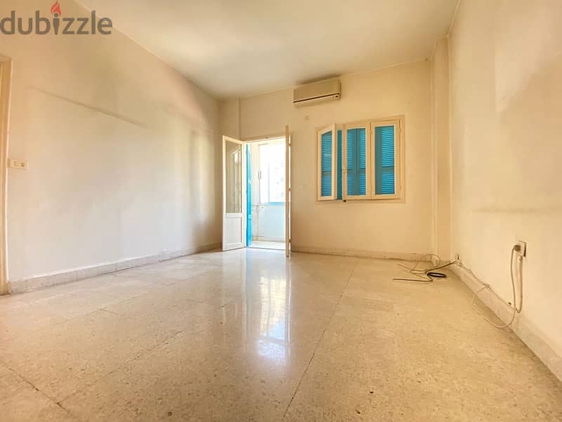 Achrafieh Cute and Sunny 115m2 Spacious 1Apart/flr Balconies City View 5