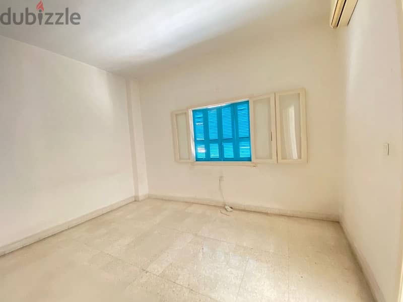 Achrafieh Cute and Sunny 115m2 Spacious 1Apart/flr Balconies City View 8