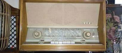 راديو قديم وشغال
