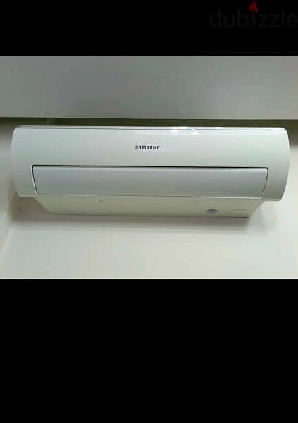 AC samsung triangle 9000 btu like new 1