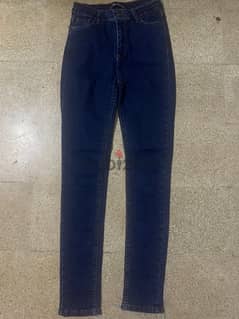 skinny jeans NEW NEVER WORN size 27 or 36