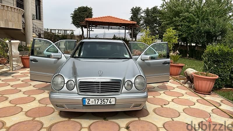 Mercedes-Benz E-Class 1996 3