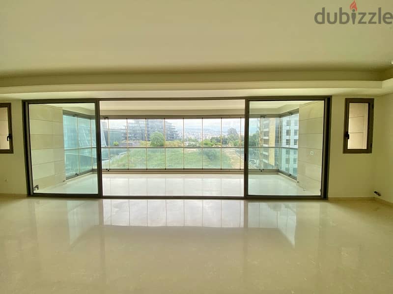 Large Apartement With Open View and Large Balcony 0