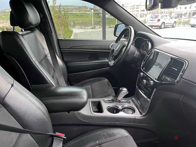 Jeep Grand Cherokee 2020 Altitude, AWD, ***التسجيل مجاني*** 3